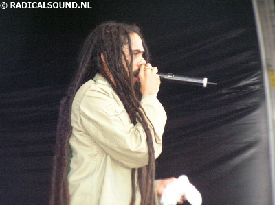Damian Marley - two 77 splash 2006 015