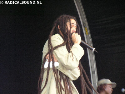 Damian Marley - two 77 splash 2006 016