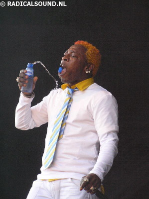 Elephant Man - two 77 splash 2006 021