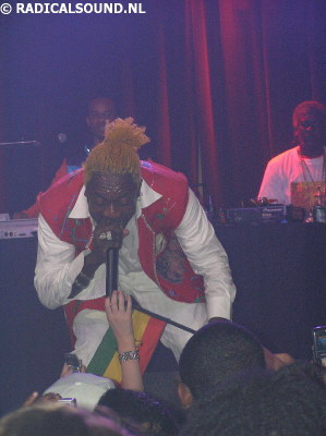Elephant Man Dec 2005 Melkweg  013