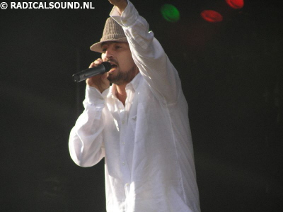 Gentleman @ Reggae Geel 2005 002