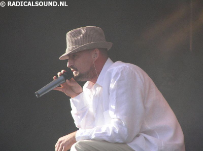 Gentleman @ Reggae Geel 2005 003