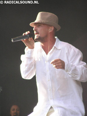 Gentleman @ Reggae Geel 2005 004