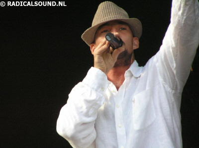 Gentleman @ Reggae Geel 2005 013