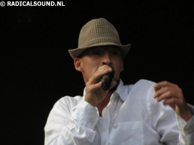 Gentleman @ Reggae Geel 2005 015