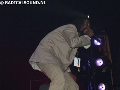 Singing Cologne Two 77 splash 2007 005
