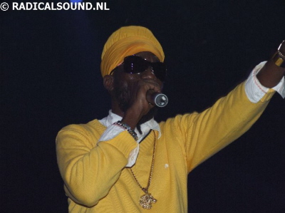 Sizzla Two 77 splash 2007 010